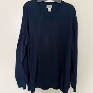 L.L. Bean Men's Deep Blue V-Neck Sweater